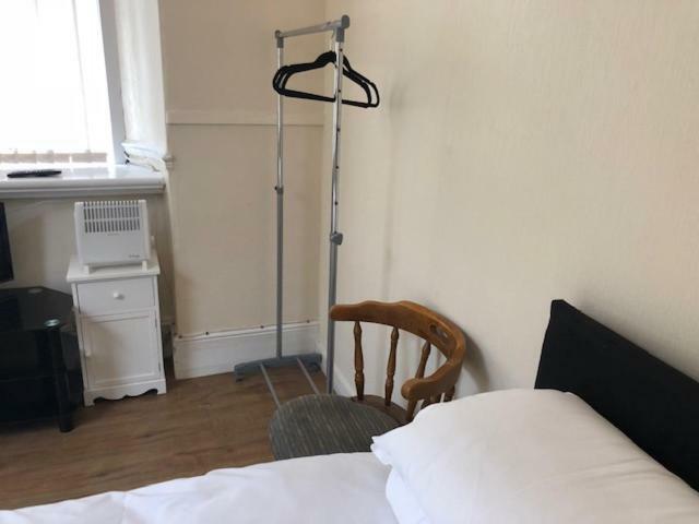 Budget Rooms Crosskeys Newport Kültér fotó
