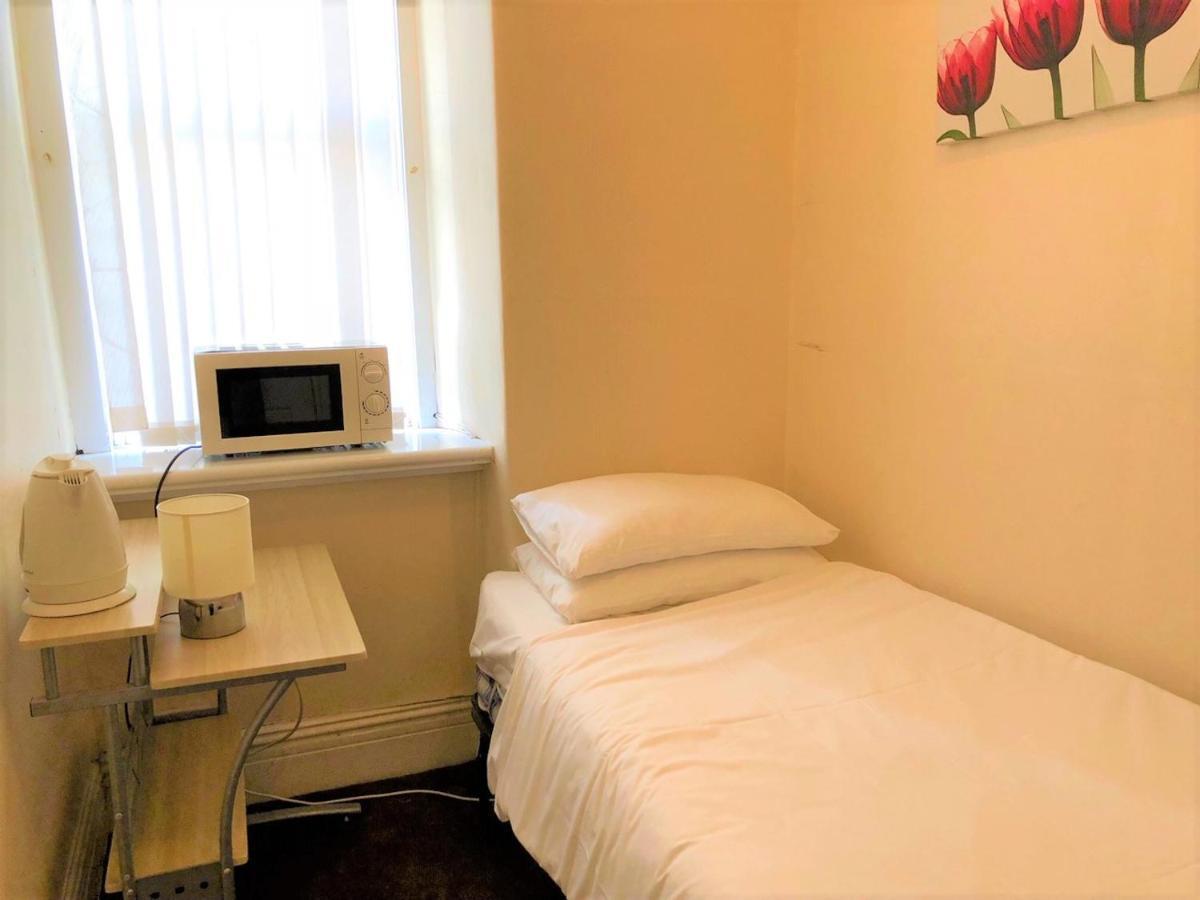 Budget Rooms Crosskeys Newport Kültér fotó